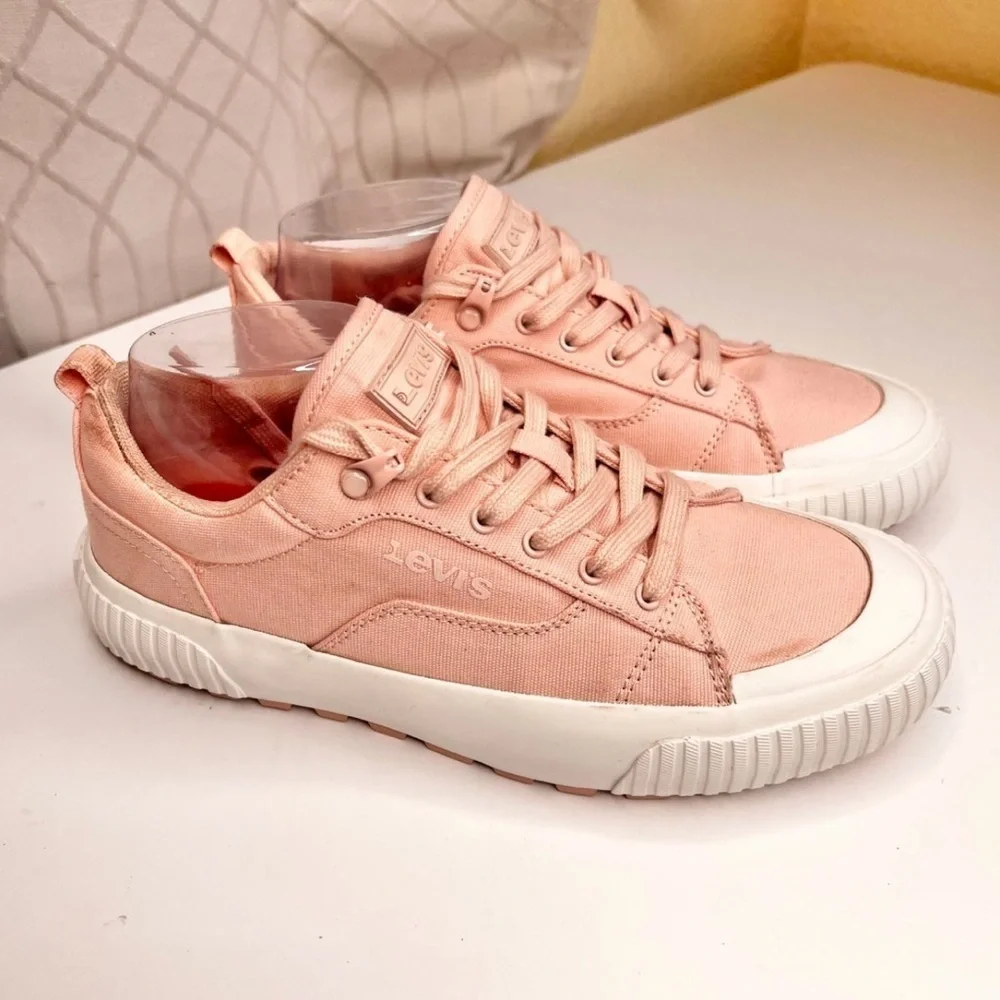 Levi’s Women’s Emma Platform Sneakers Size  8 Pink - Picture 2 of 10